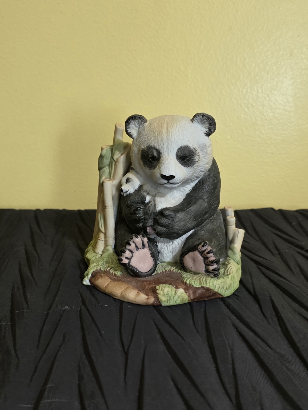 Vintage 1986 Enesco Kathy Wise Panda Figurine